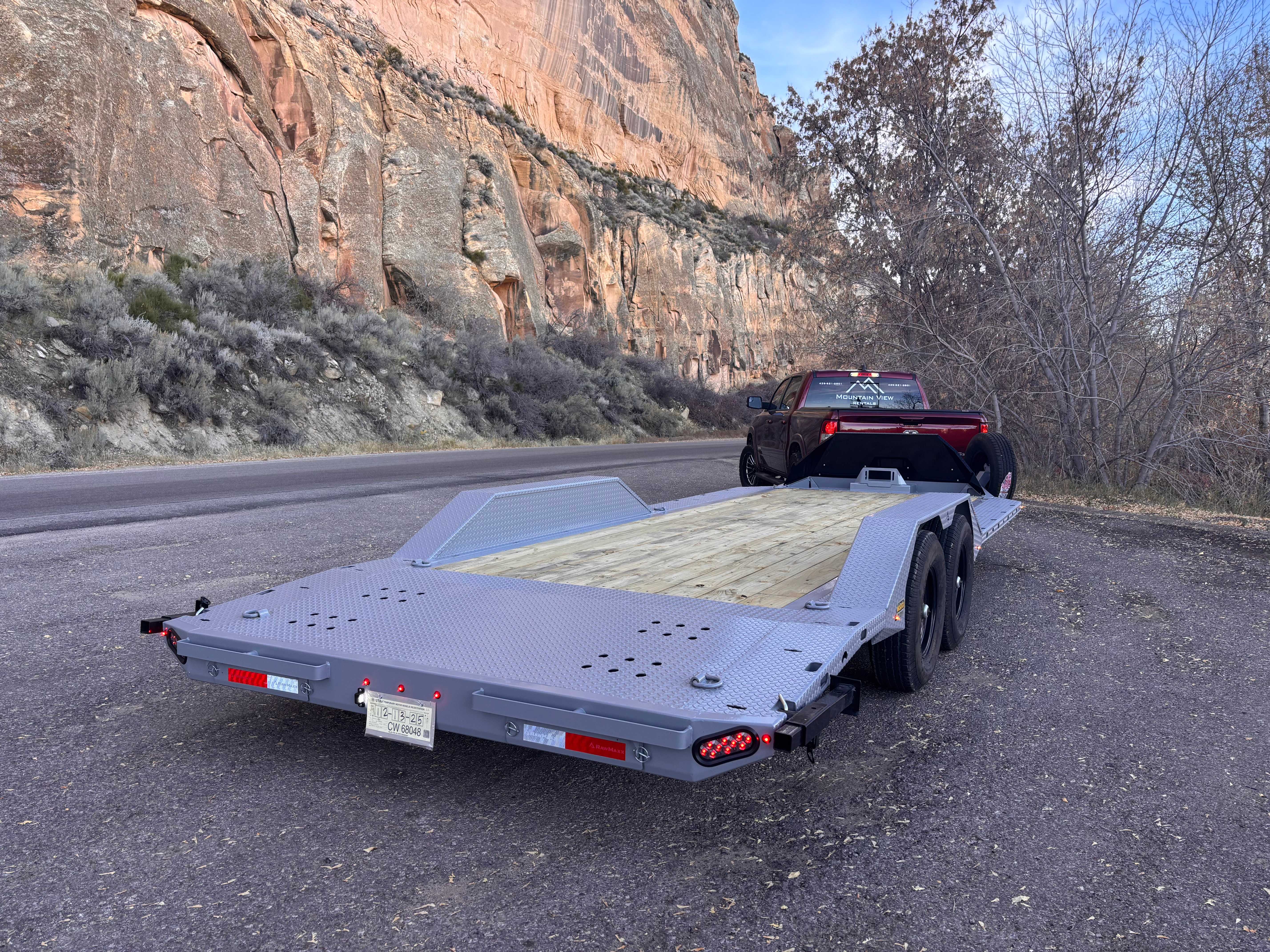 22ft Drive-Over Fender Flatbed thumbnail 2