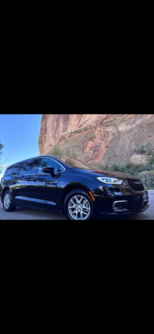 2024 Chrysler Pacifica thumbnail 2